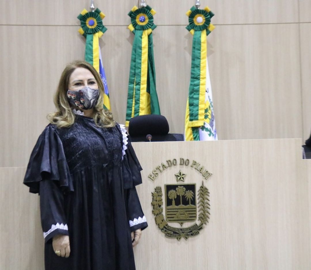 Lilian Martins, presidente doo TCE-PI
